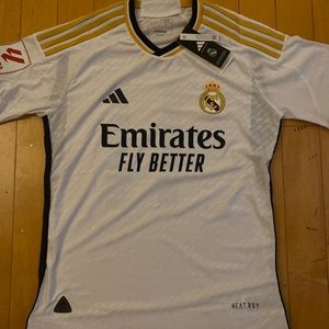 23/24 Real Madrid Medium Home Player LaLiga 11 Rodrygo